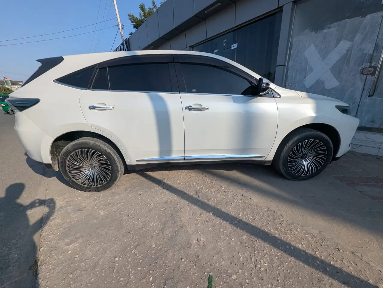 Toyota Harrier Anaconda 2015 thumbnail 9