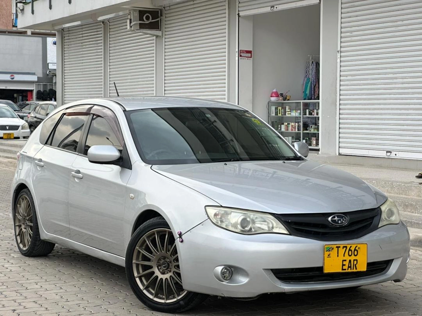 Silver Subaru Impreza Sedan 2010/2011 thumbnail 4