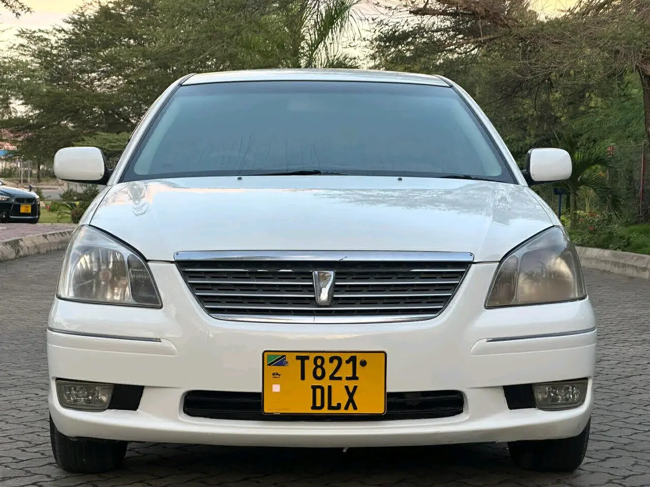 Toyota Premio F 2004