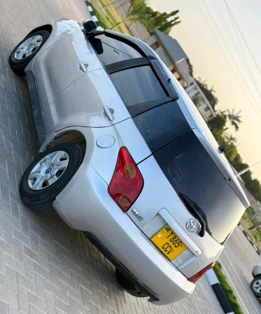 Toyota Ist CCV Full AC Music System thumbnail 5