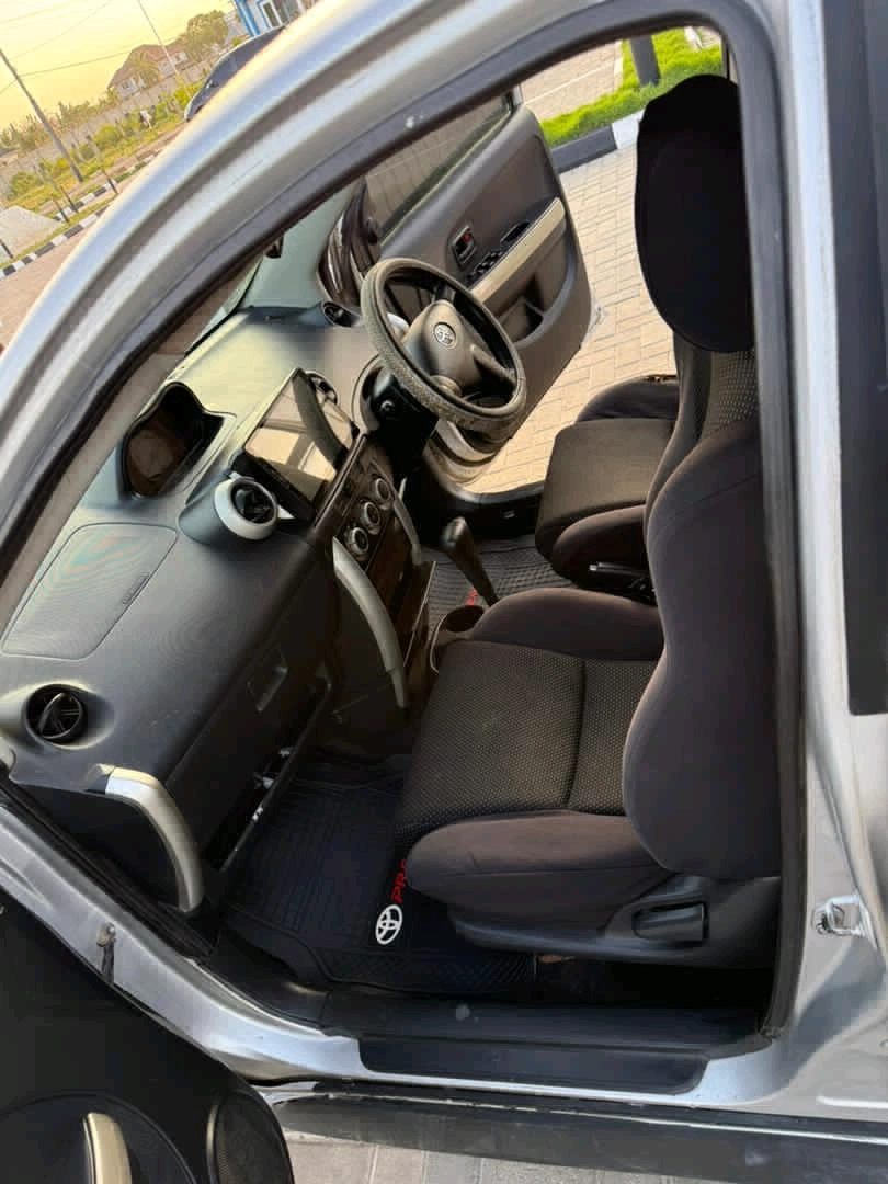 Toyota Ist CCV Full AC Music System thumbnail 9