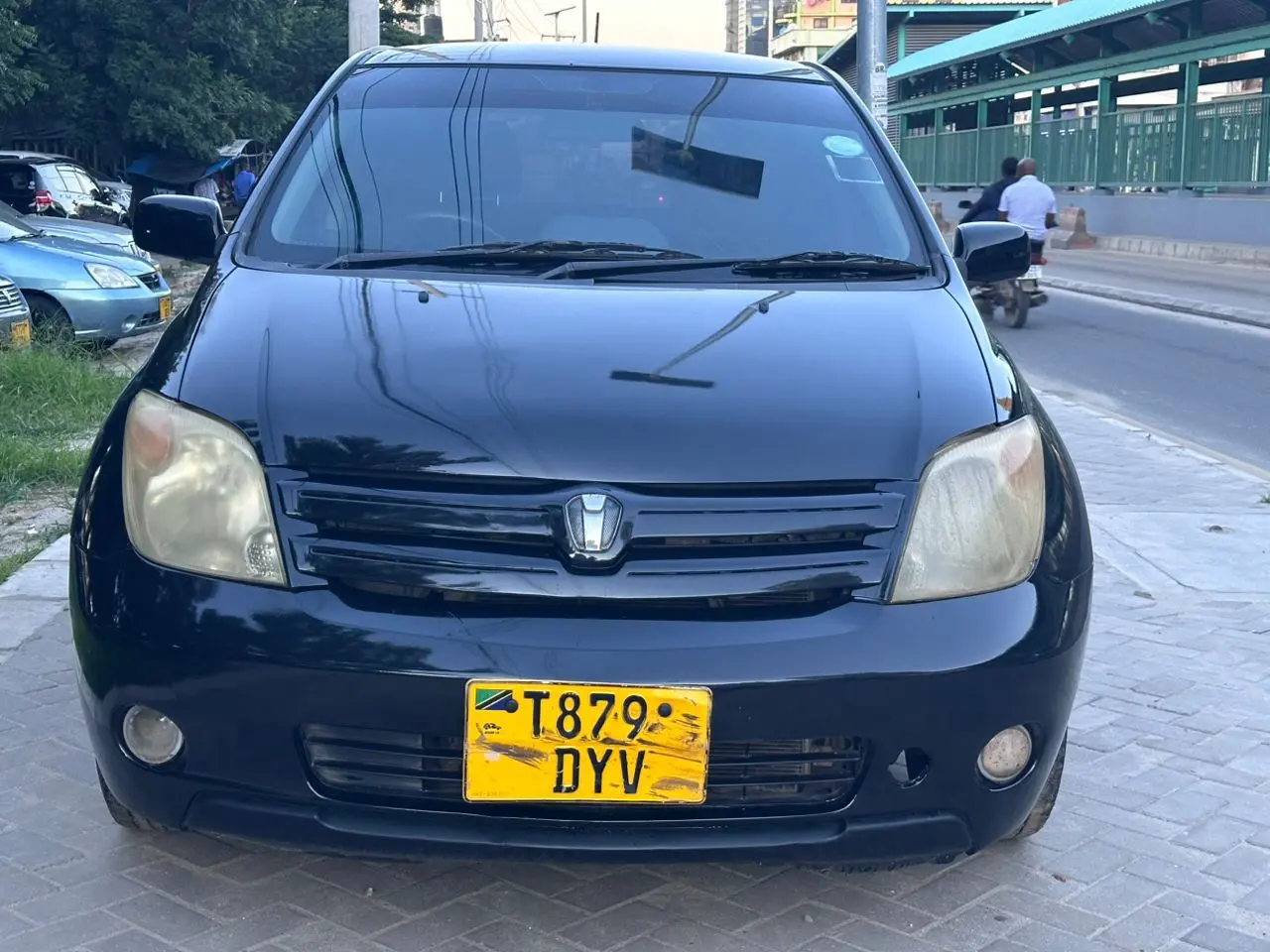 Toyota Ist 2004 thumbnail 6