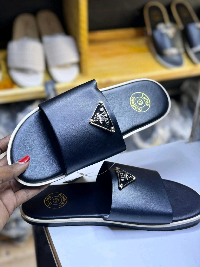 Black Clarkss Woven Slides Sandals thumbnail 5