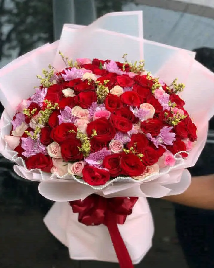 Fresh Flower Bouquets & Arrangements thumbnail 4