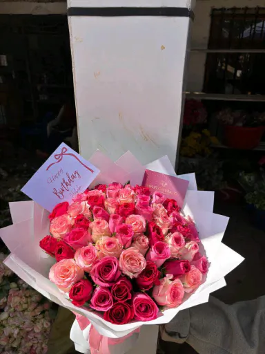 Fresh Flower Bouquets & Arrangements