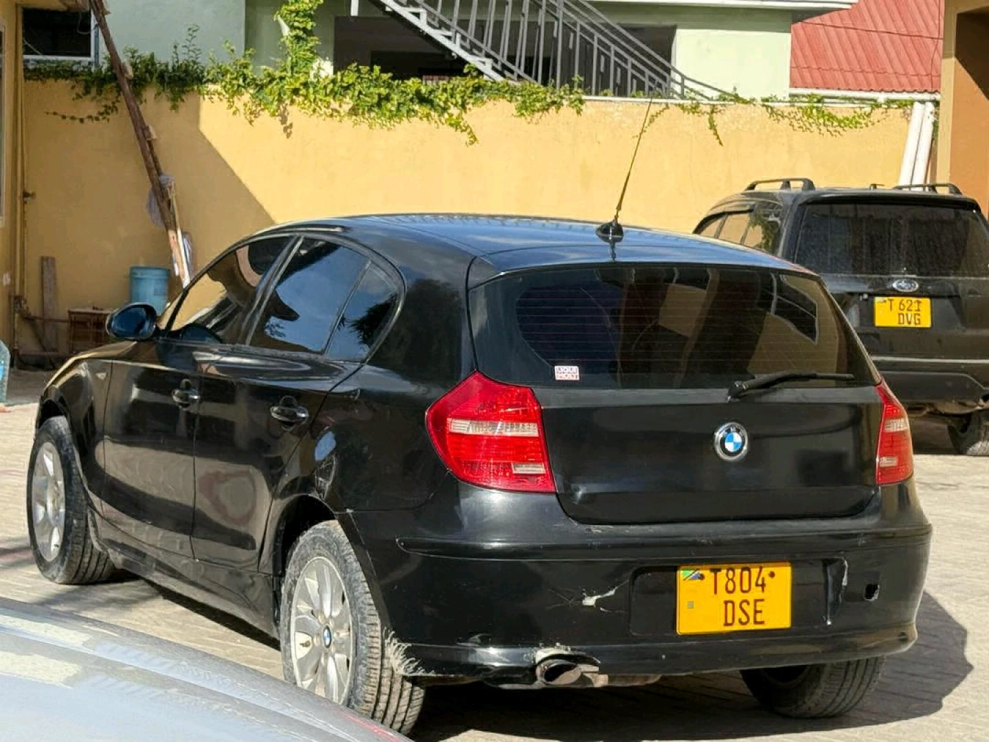 Black BMW 1 Series DSE 1500cc thumbnail 3