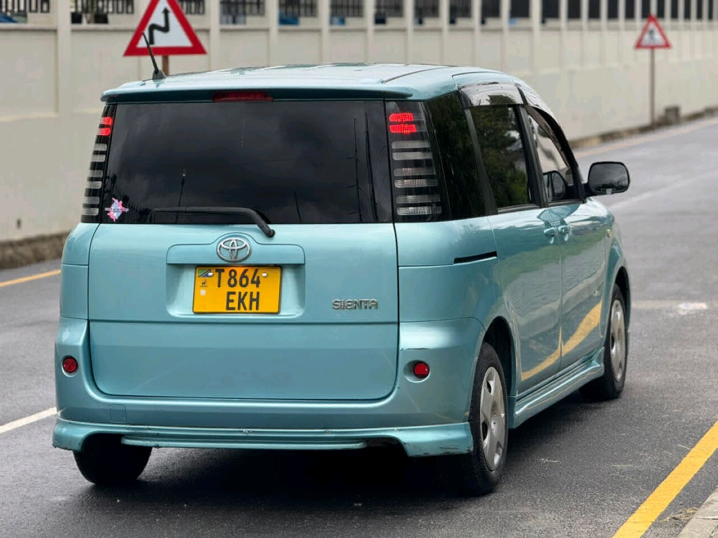 Toyota Raum EKH For Sale thumbnail 3