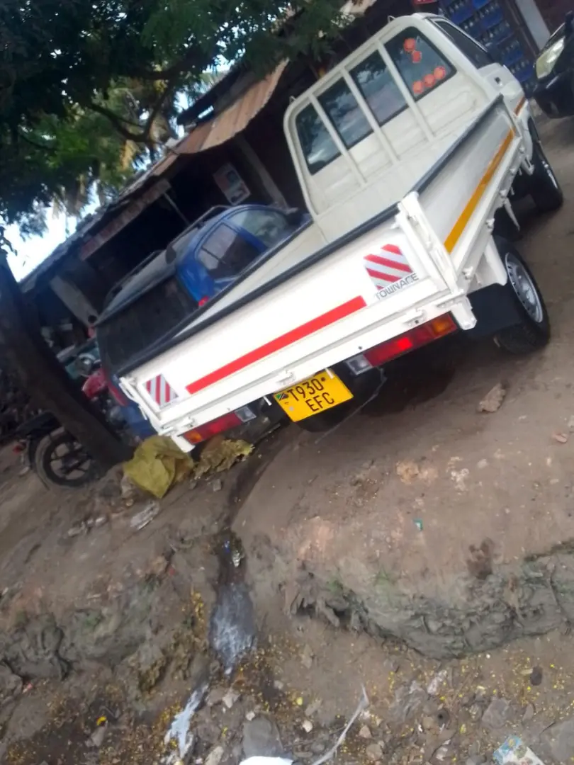 Toyota TownAce Pickup (EFC)