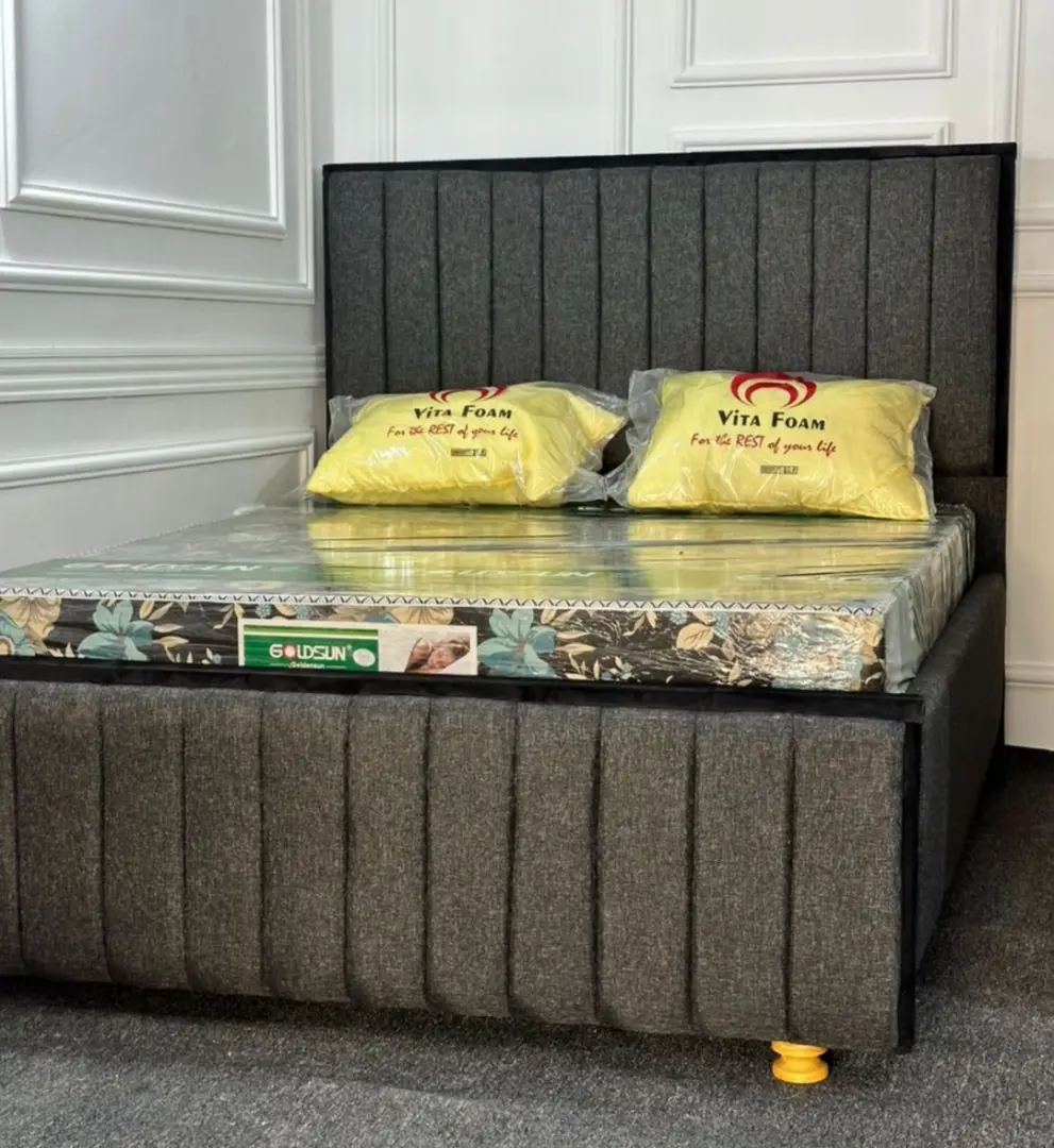 Kitanda Kizuri 5x6 (Modern Bed Frame)