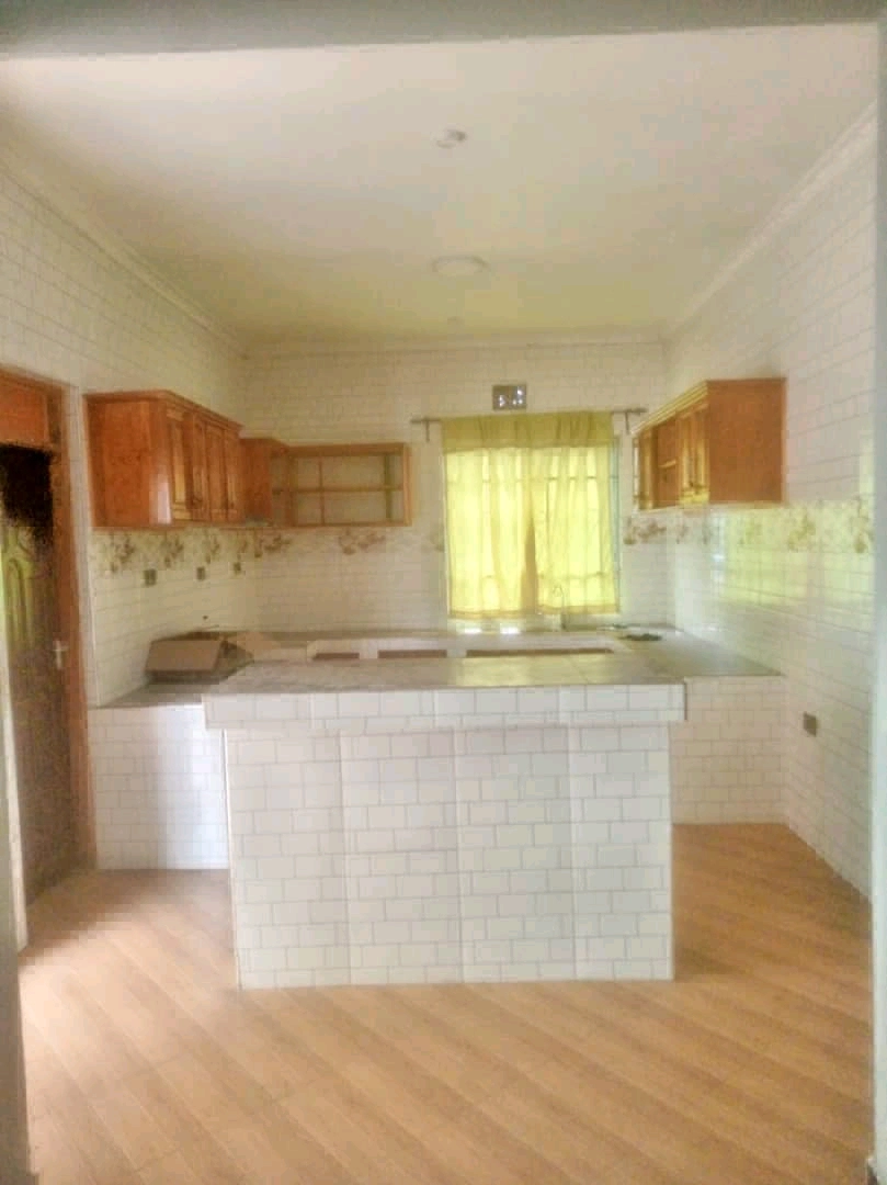5 Bedroom House for Rent Usa River thumbnail 7
