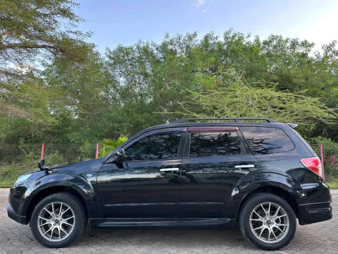 Black 2009 Subaru Forester J20 1990 CC thumbnail 4