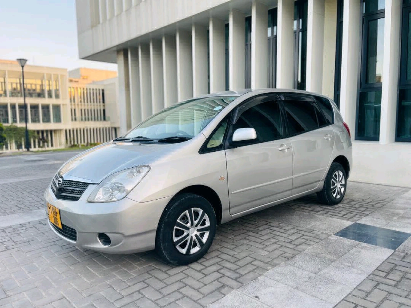 Toyota Spacio 2003 Model thumbnail 3