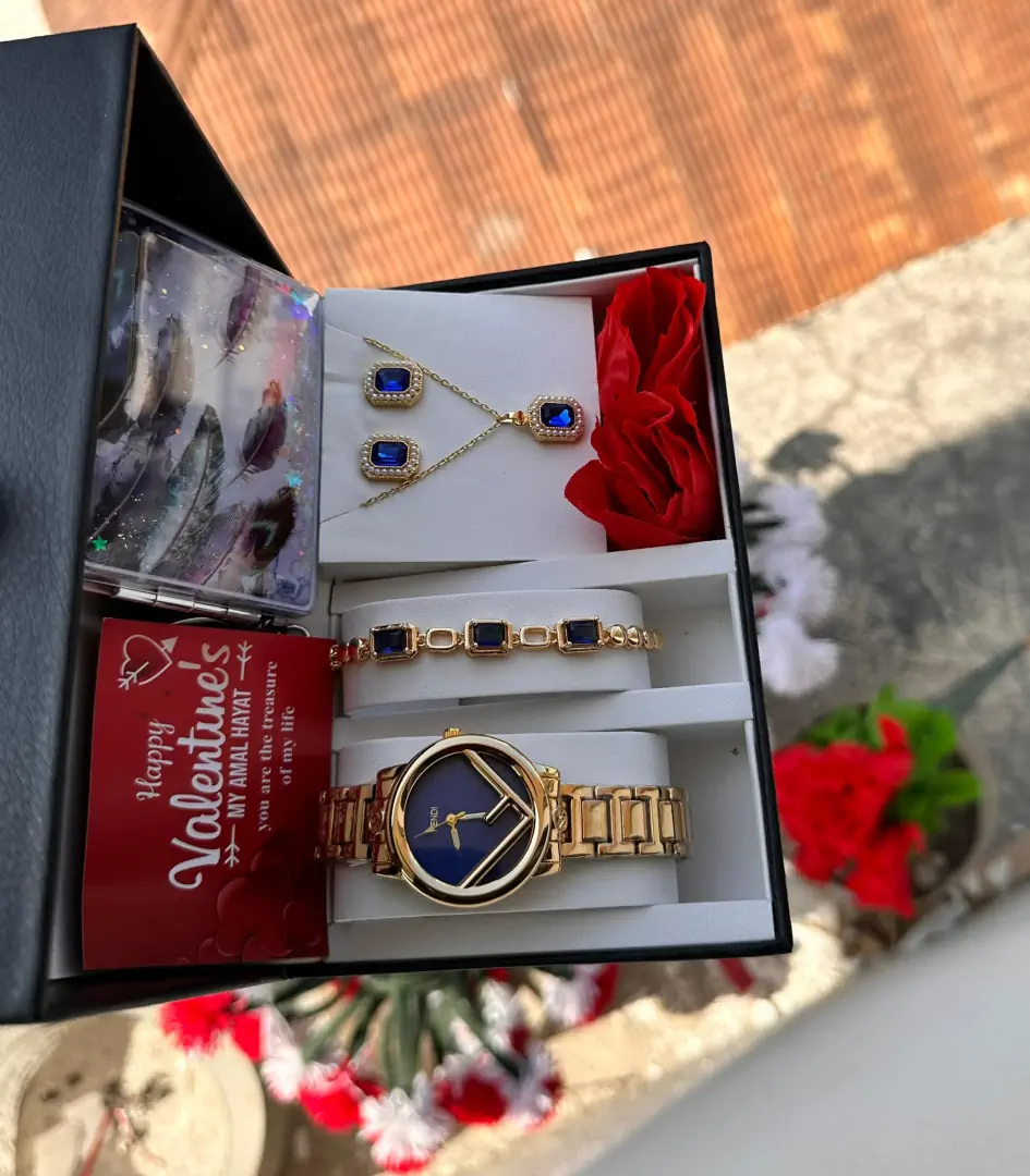Women's Gold-Toned Watch and Jewellery Valentine's Gift Set thumbnail 8