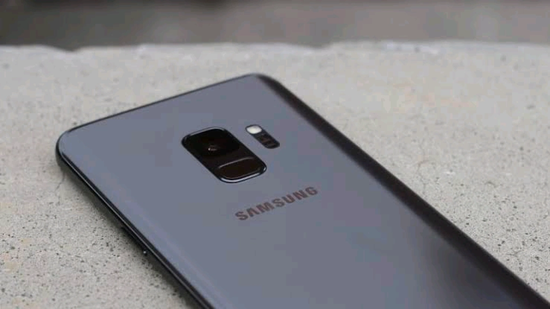 Used Samsung Galaxy S9 (4GB RAM, 3000mAh) from Dubai thumbnail 3