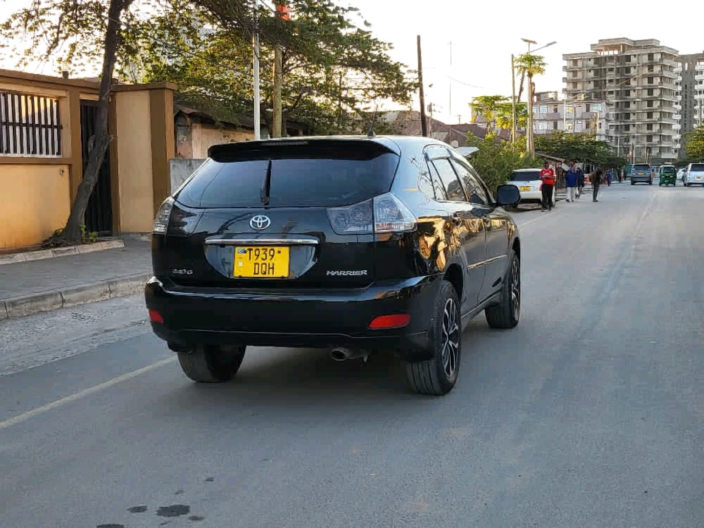 Black Toyota Harrier SUV 2006 Model thumbnail 4