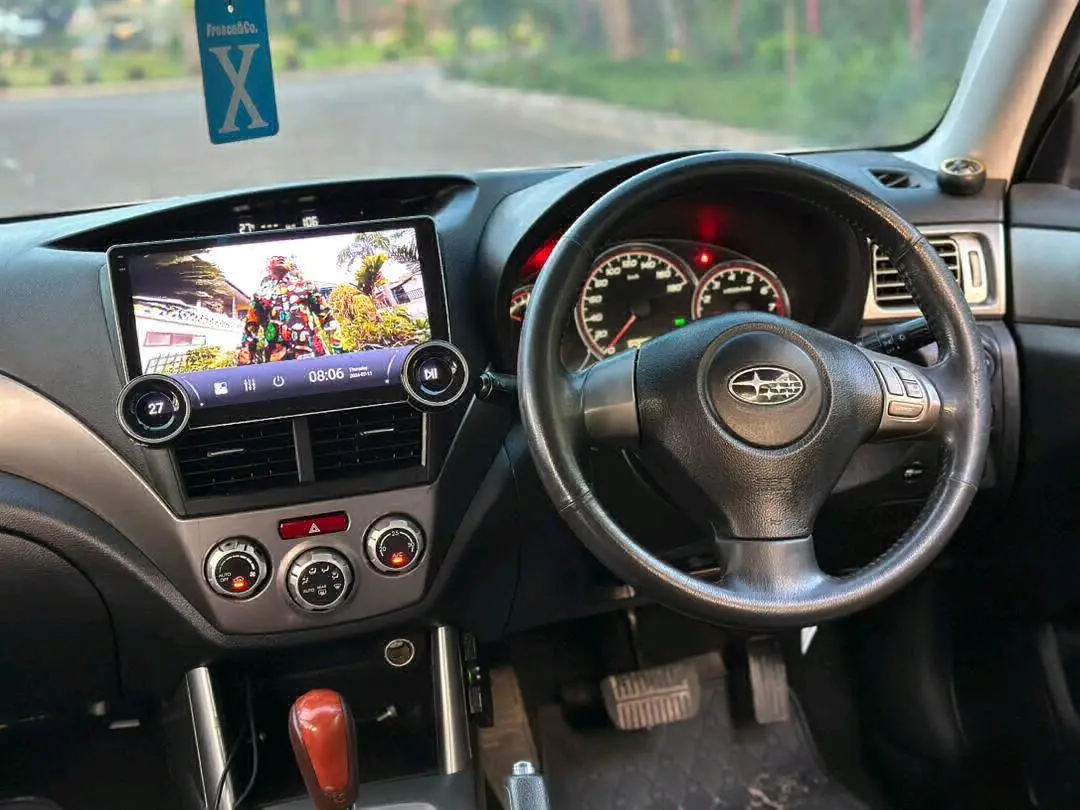 Subaru Forester 2010 thumbnail 2