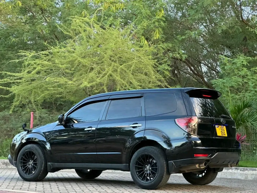 Subaru Forester 2010 thumbnail 4