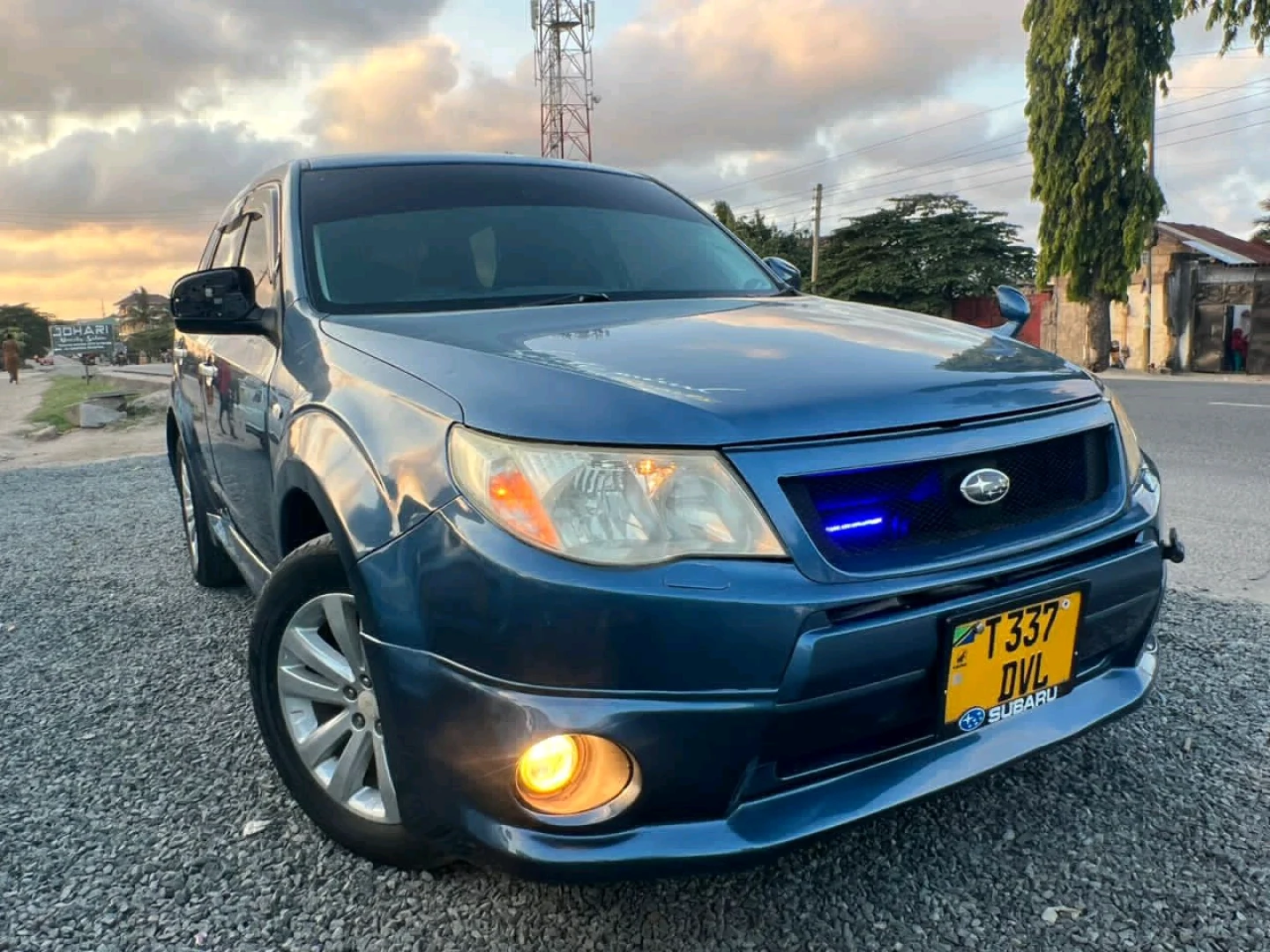Blue Subaru Forester 2009 DVL Low Mileage thumbnail 2