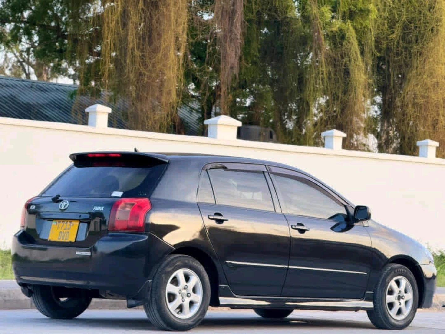 Toyota RunX 2005 Black Low Mileage thumbnail 2