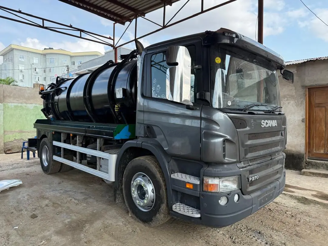 Scania P270 Vacuum Tanker (10,000L) thumbnail 3