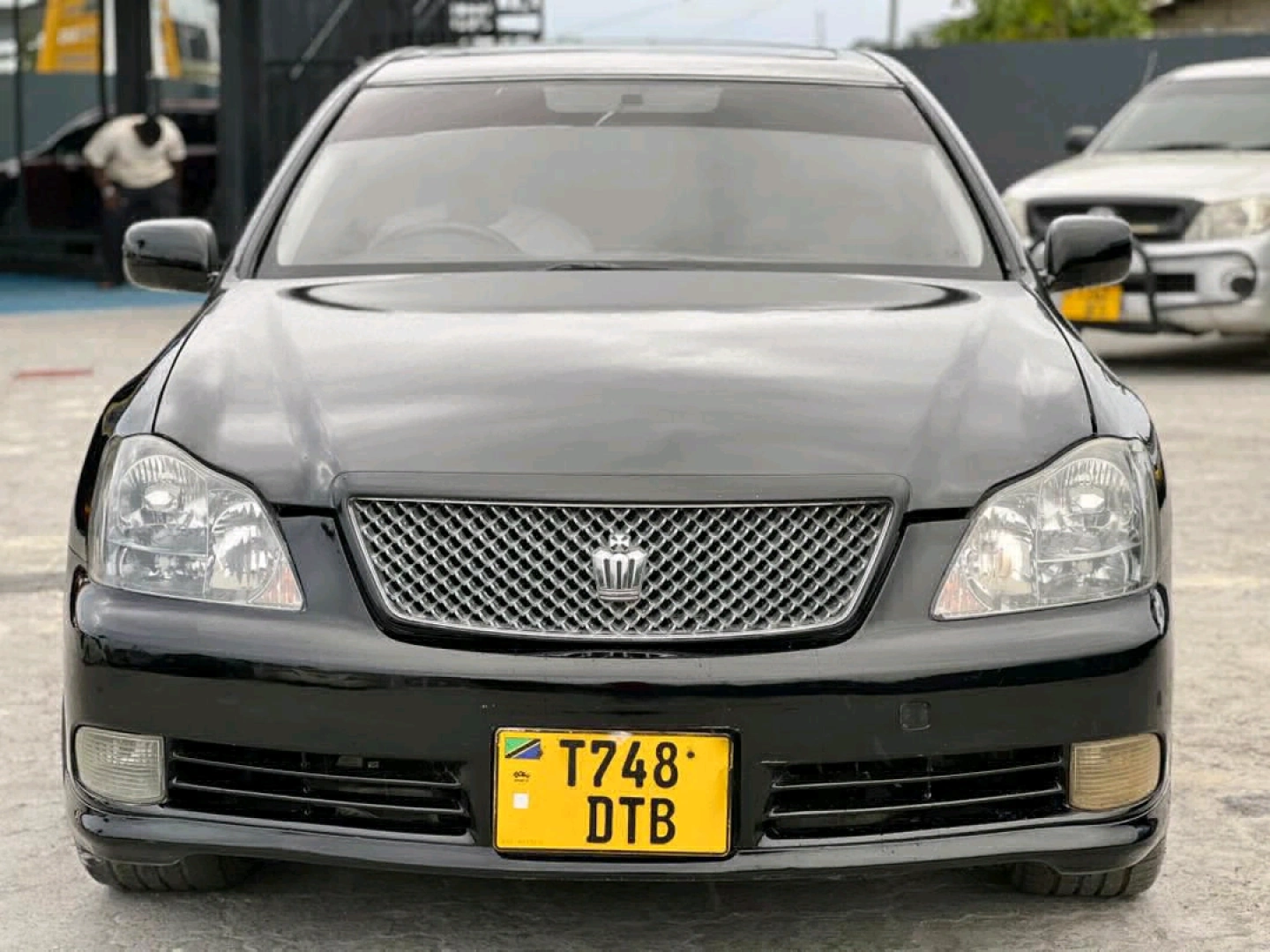 Toyota Crown Athlete Black Sedan Reg DTB