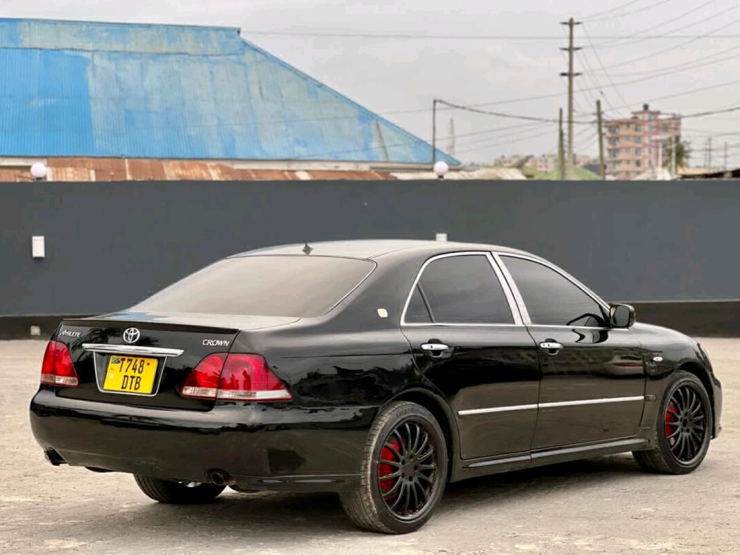Toyota Crown Athlete Black Sedan Reg DTB thumbnail 5