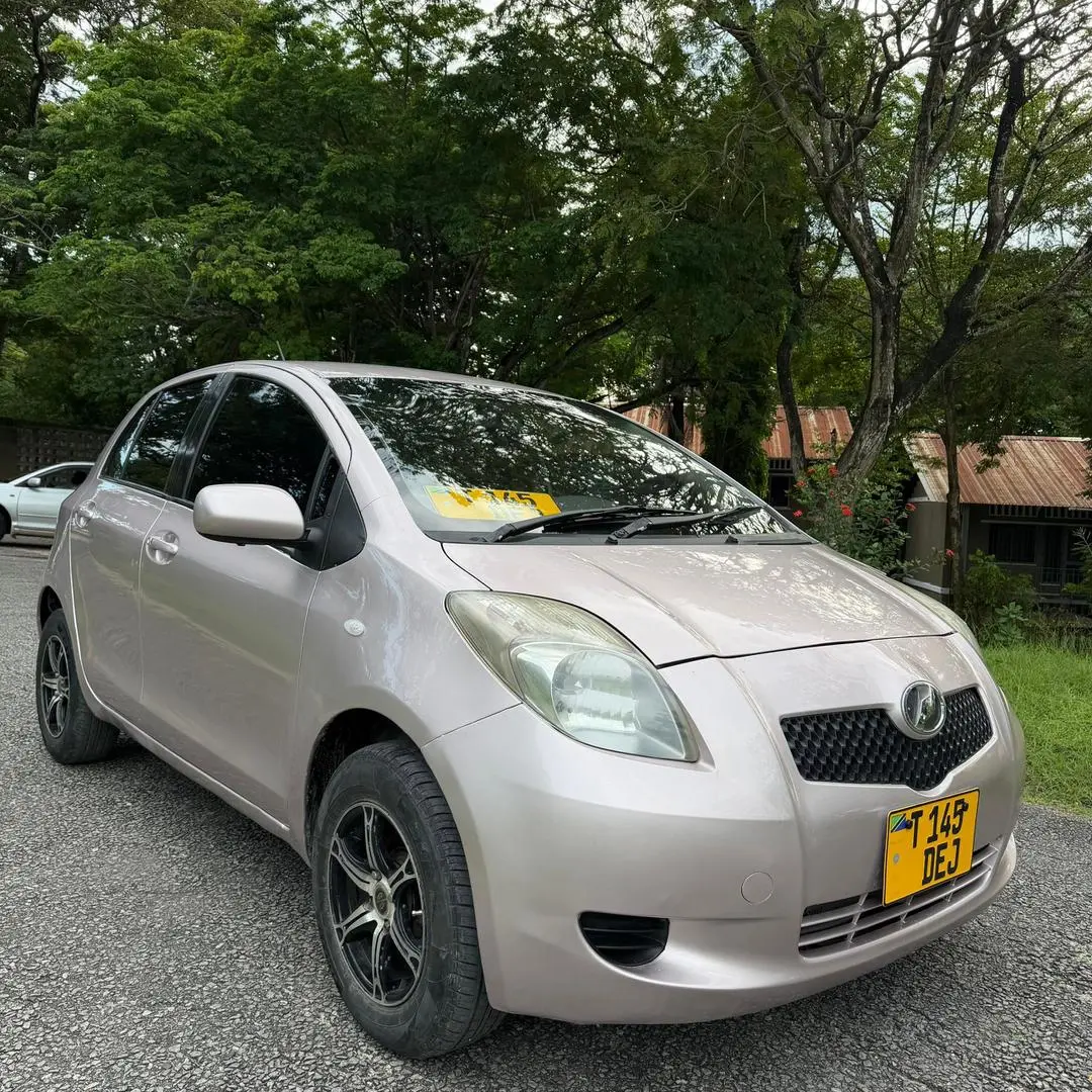 Toyota Vitz 2009 thumbnail 5