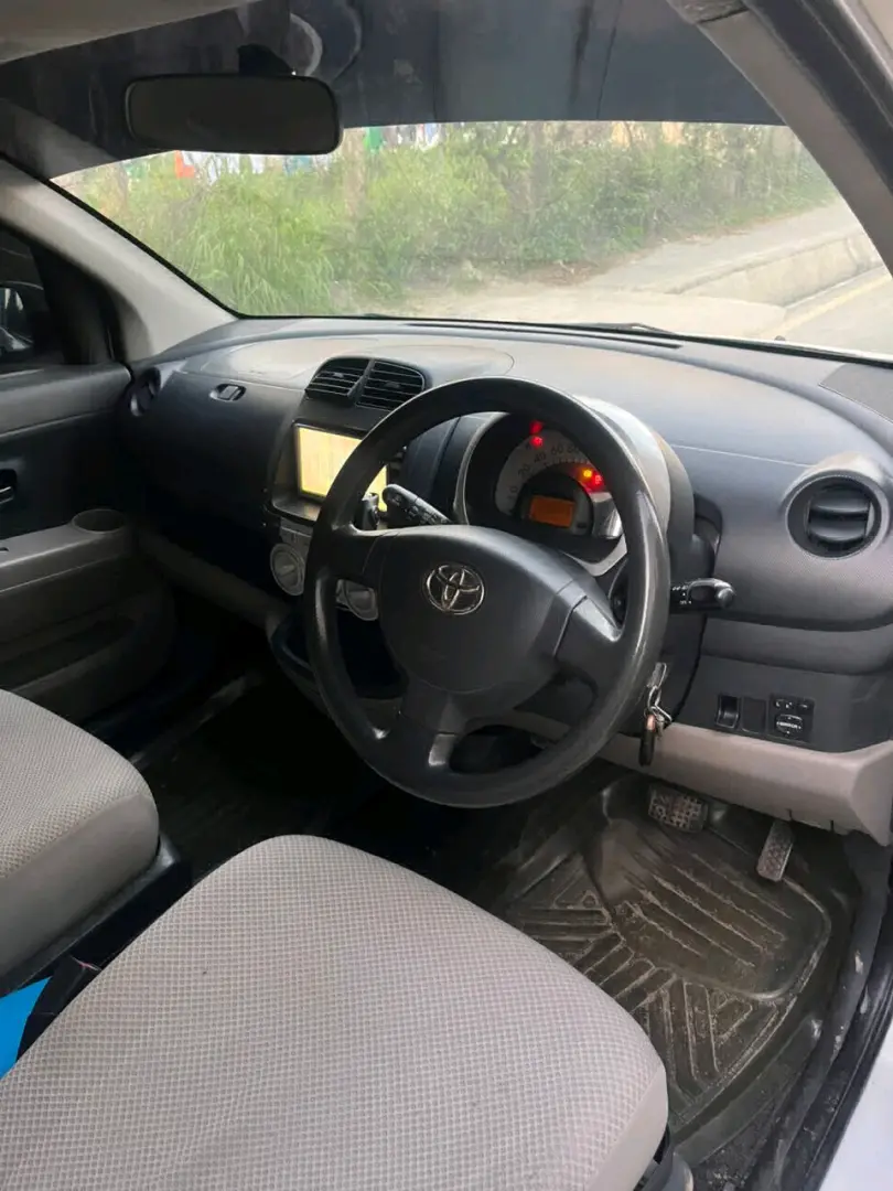 White Toyota Passo (DCQ) thumbnail 5