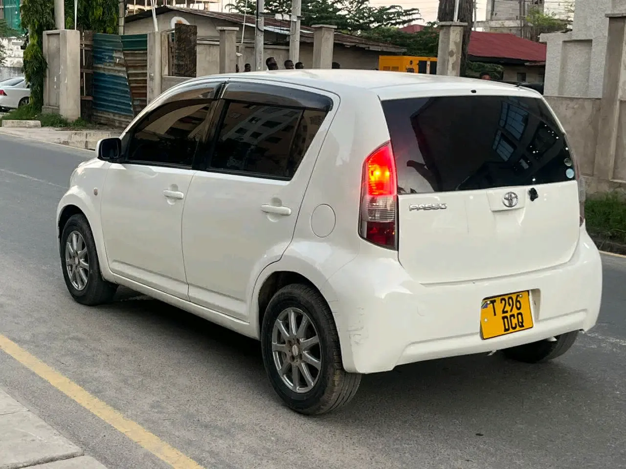 White Toyota Passo (DCQ) thumbnail 9