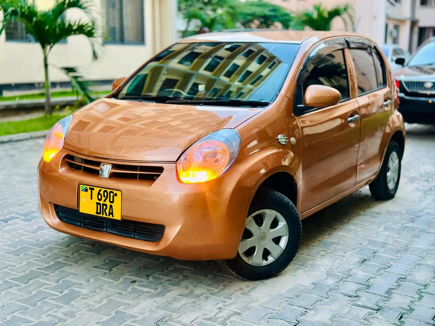 Toyota Passo (Copper) thumbnail 4