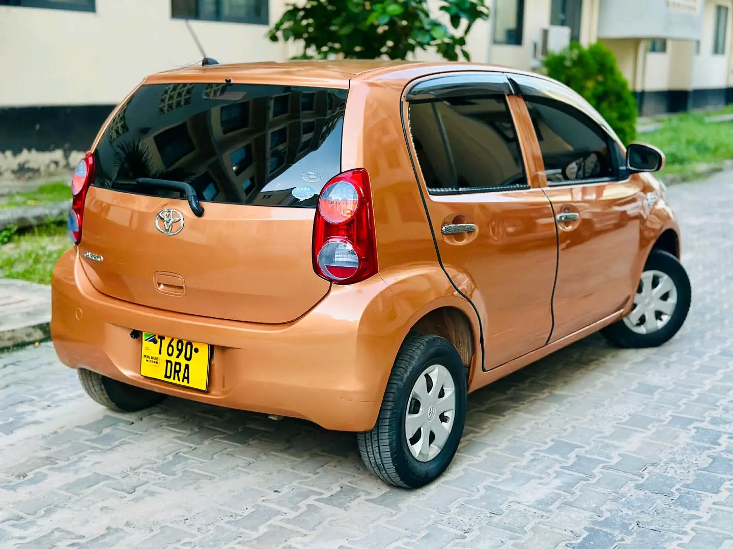 Toyota Passo (Copper) thumbnail 5