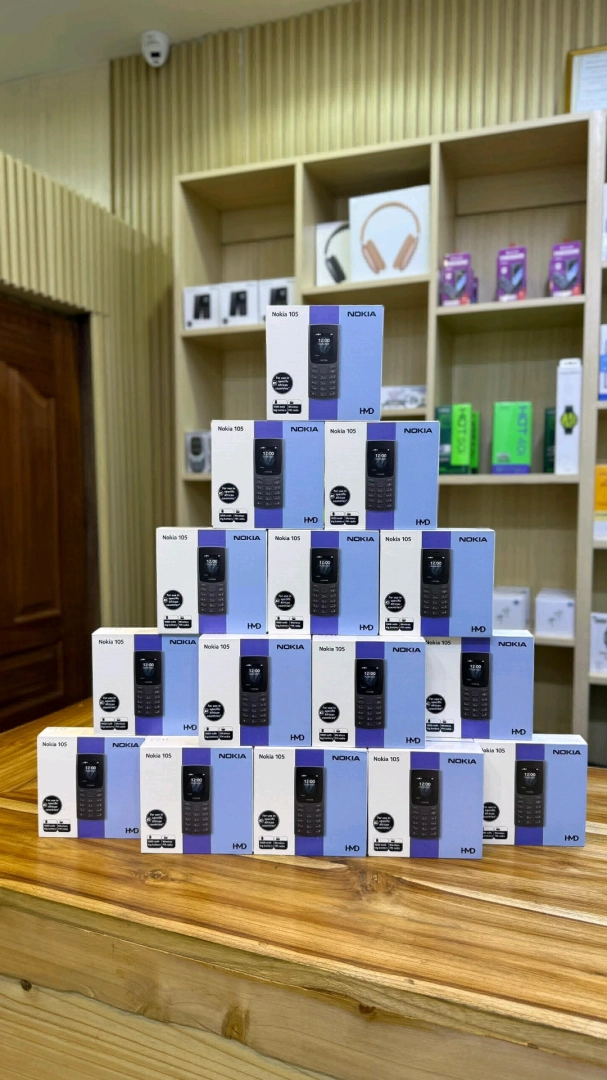Samsung & iPhone Smartphones and Accessories (Earphones, Chargers, Cases) thumbnail 4