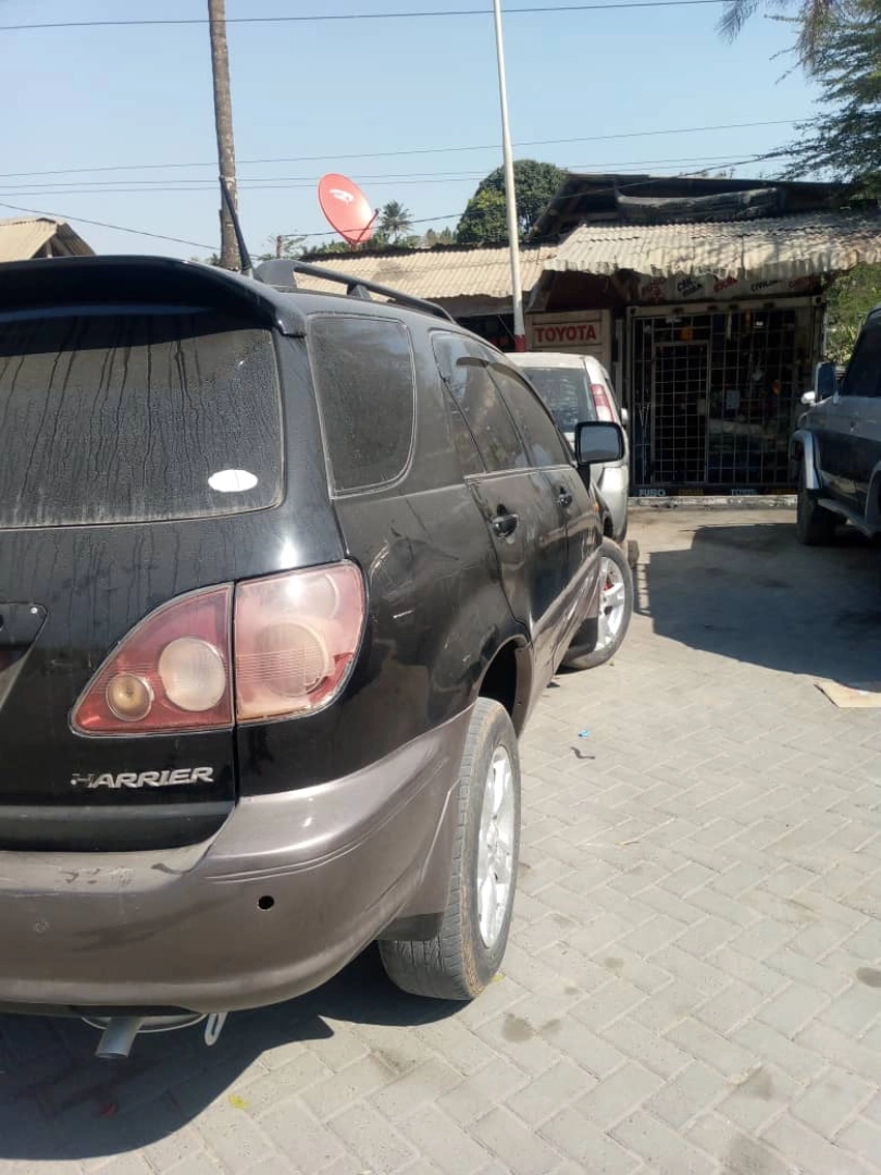 Used Toyota Harrier SUV (Engine 5S) Full AC thumbnail 4