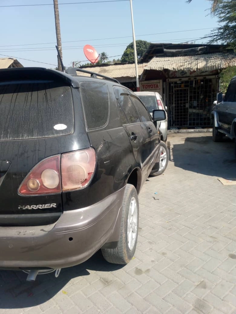 Used Toyota Harrier SUV (Engine 5S) Full AC thumbnail 6