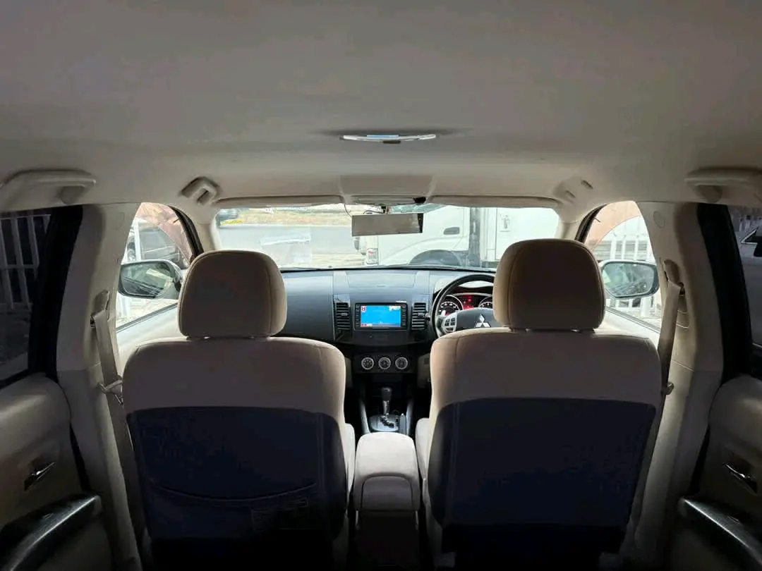 Mitsubishi Outlander 2008 thumbnail 2