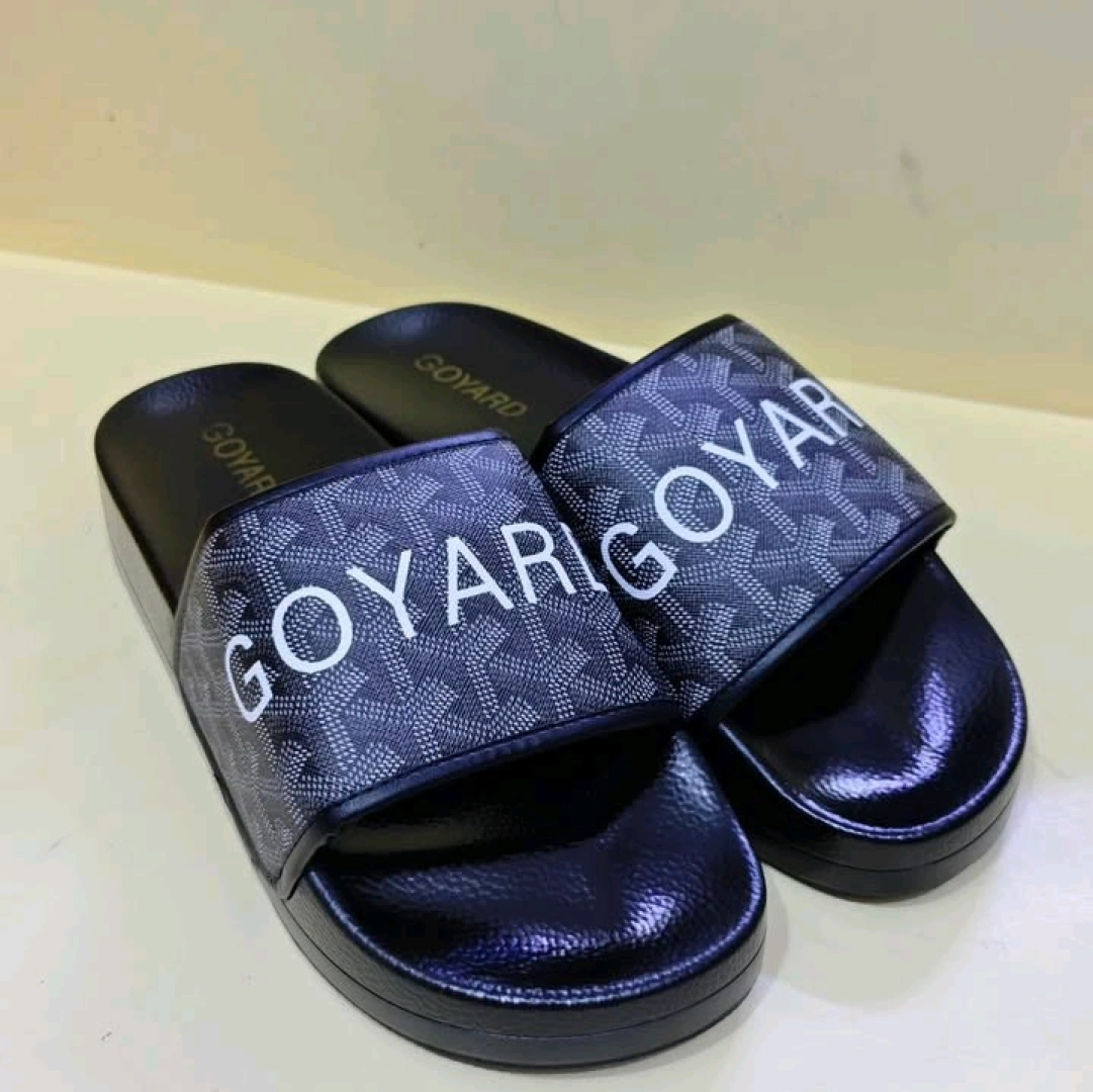Black Clarks Slide Sandals thumbnail 4