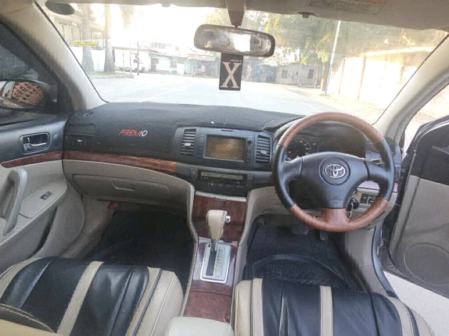 Toyota Premio X 2004 Silver Full AC thumbnail 8
