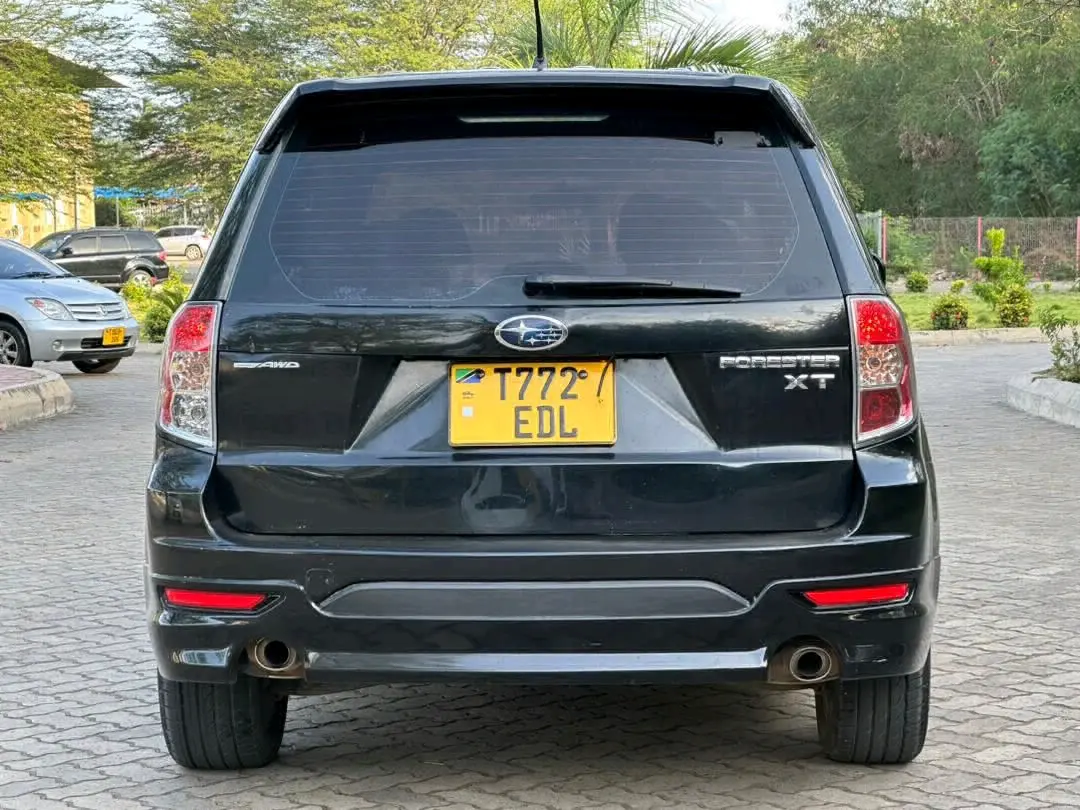 Subaru Forester Turbo 2011 Black thumbnail 3