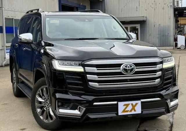 Toyota Land Cruiser 300 Series ZX 2024 thumbnail 2