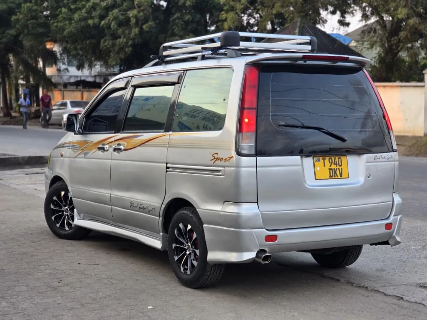 Toyota Noah SR-40 Van 2WD Full AC thumbnail 5