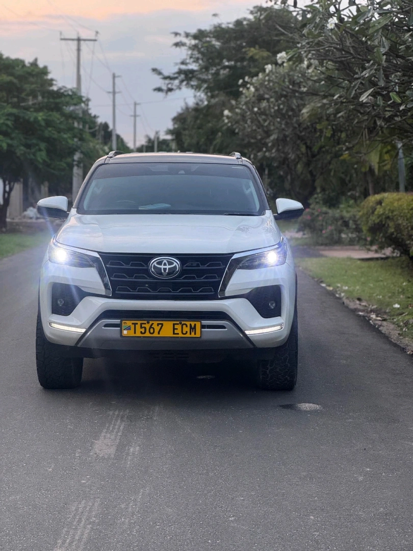 Toyota Fortuner 2021 SUV - 2.8cc, 53,500 Mileage