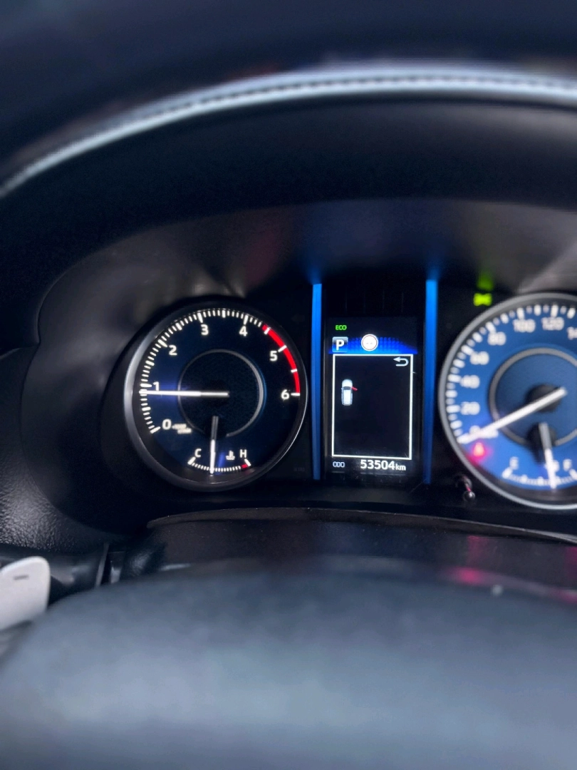 Toyota Fortuner 2021 SUV - 2.8cc, 53,500 Mileage thumbnail 9