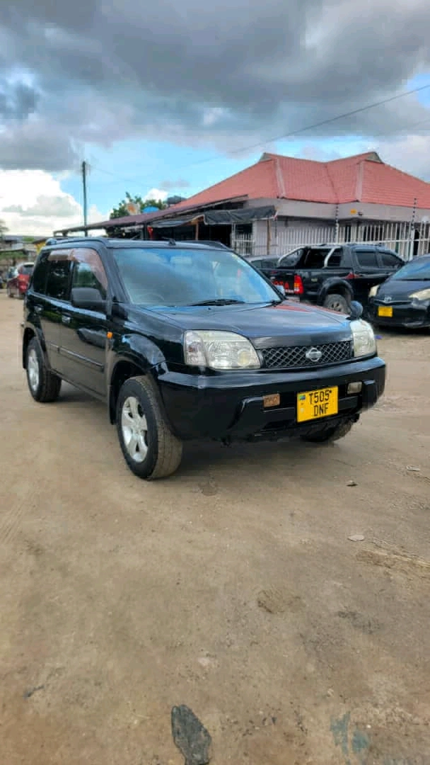Nissan X-Trail 2005, 1990cc, Full AC thumbnail 2