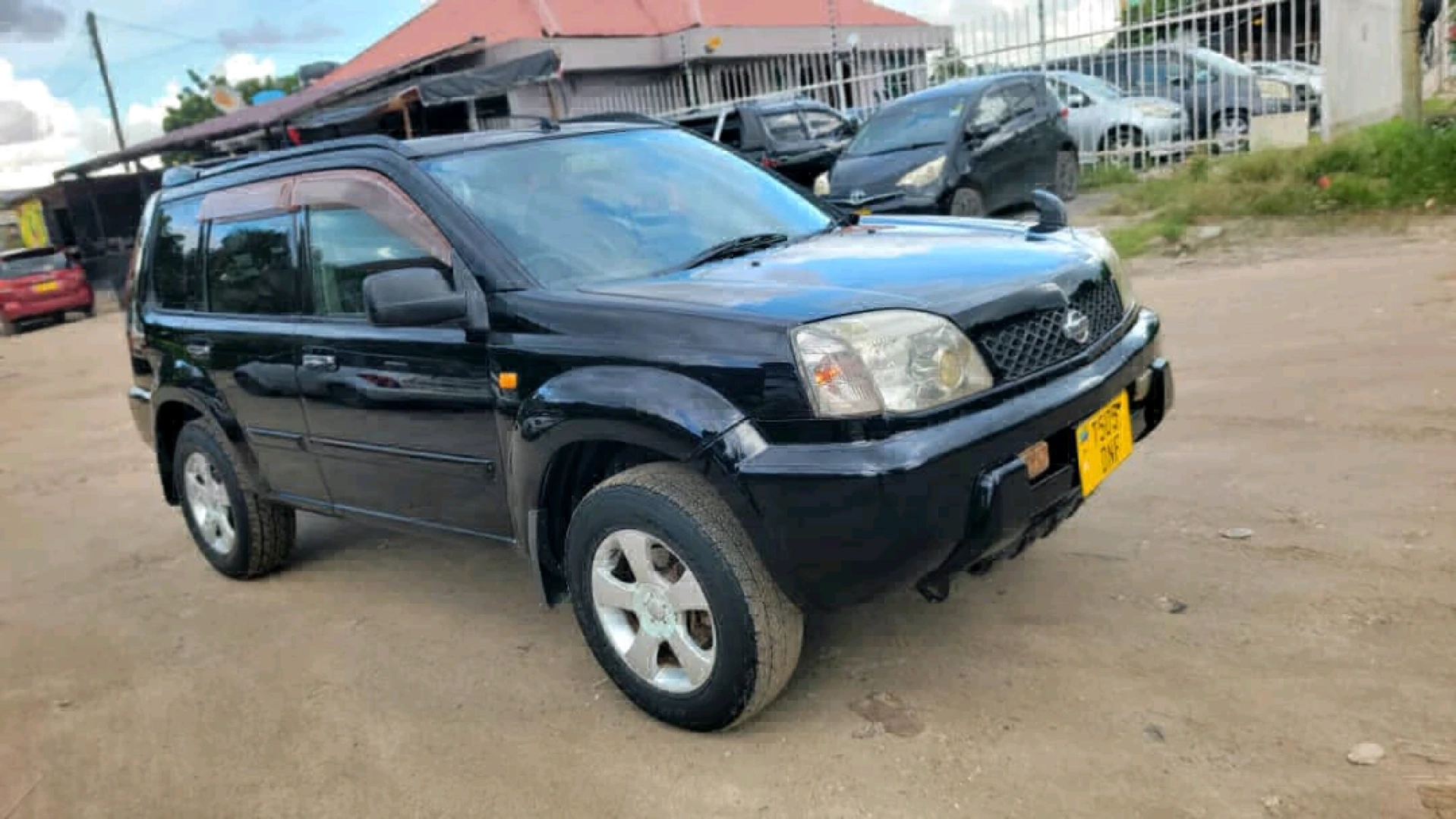 Nissan X-Trail 2005, 1990cc, Full AC thumbnail 3