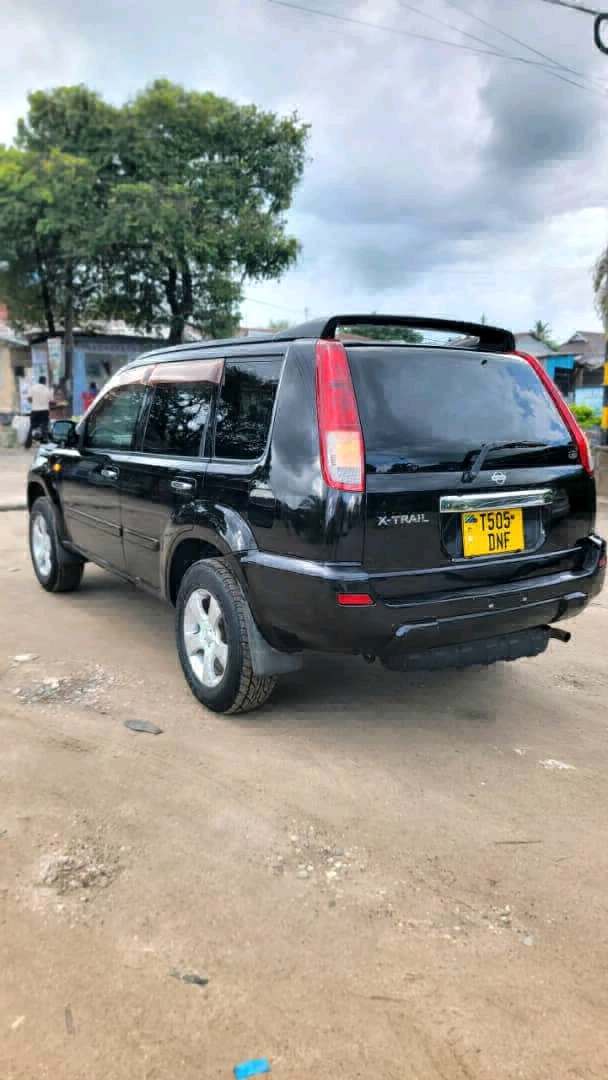 Nissan X-Trail 2005, 1990cc, Full AC thumbnail 8