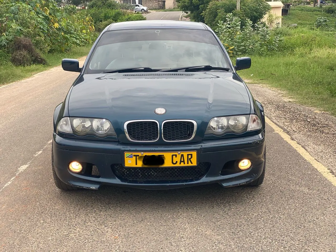 BMW 325i Sedan