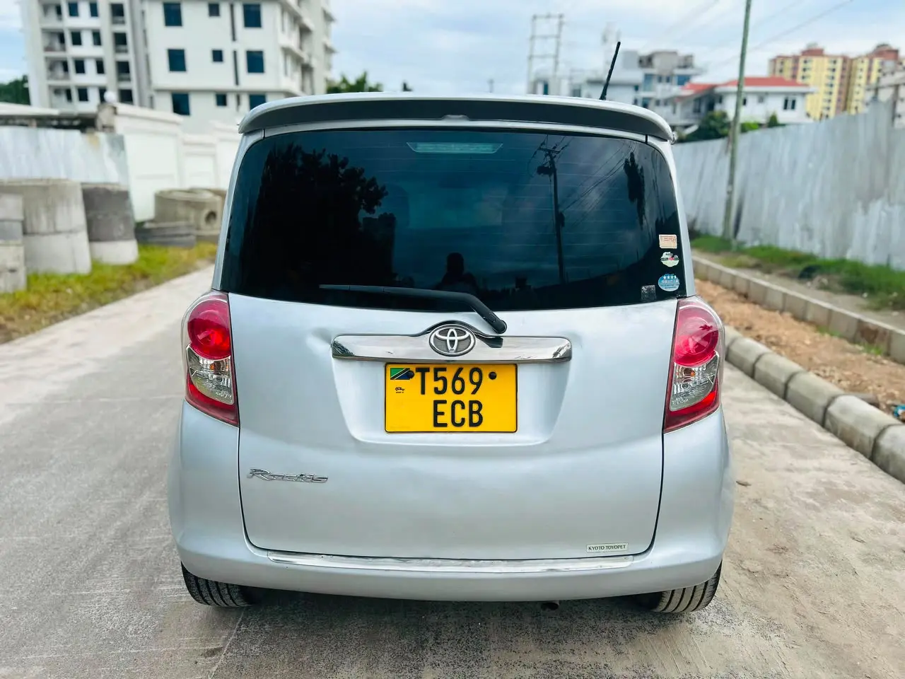 Toyota Ractis 2009 (ECB) thumbnail 7