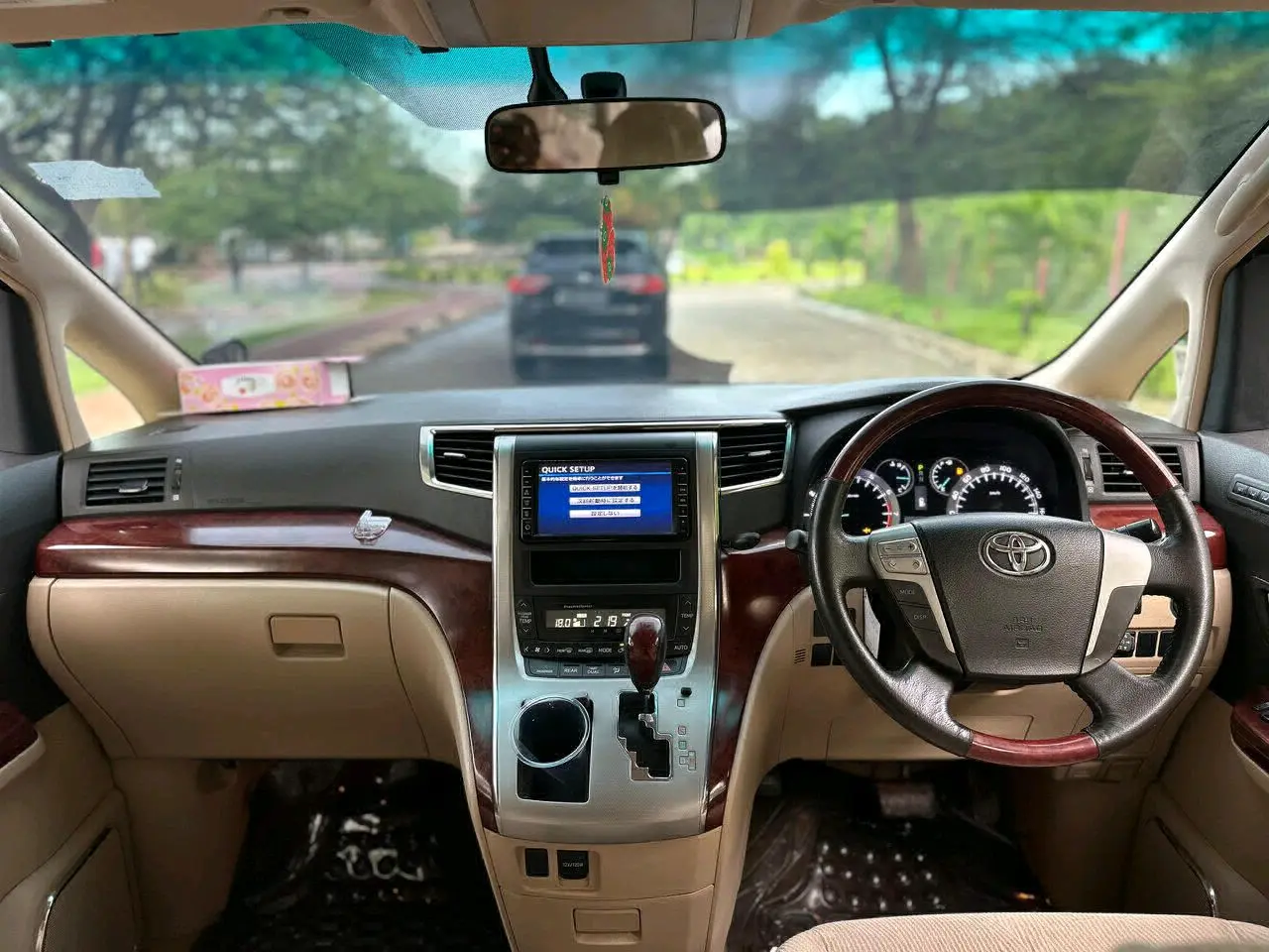 Toyota Alphard (Black) thumbnail 7