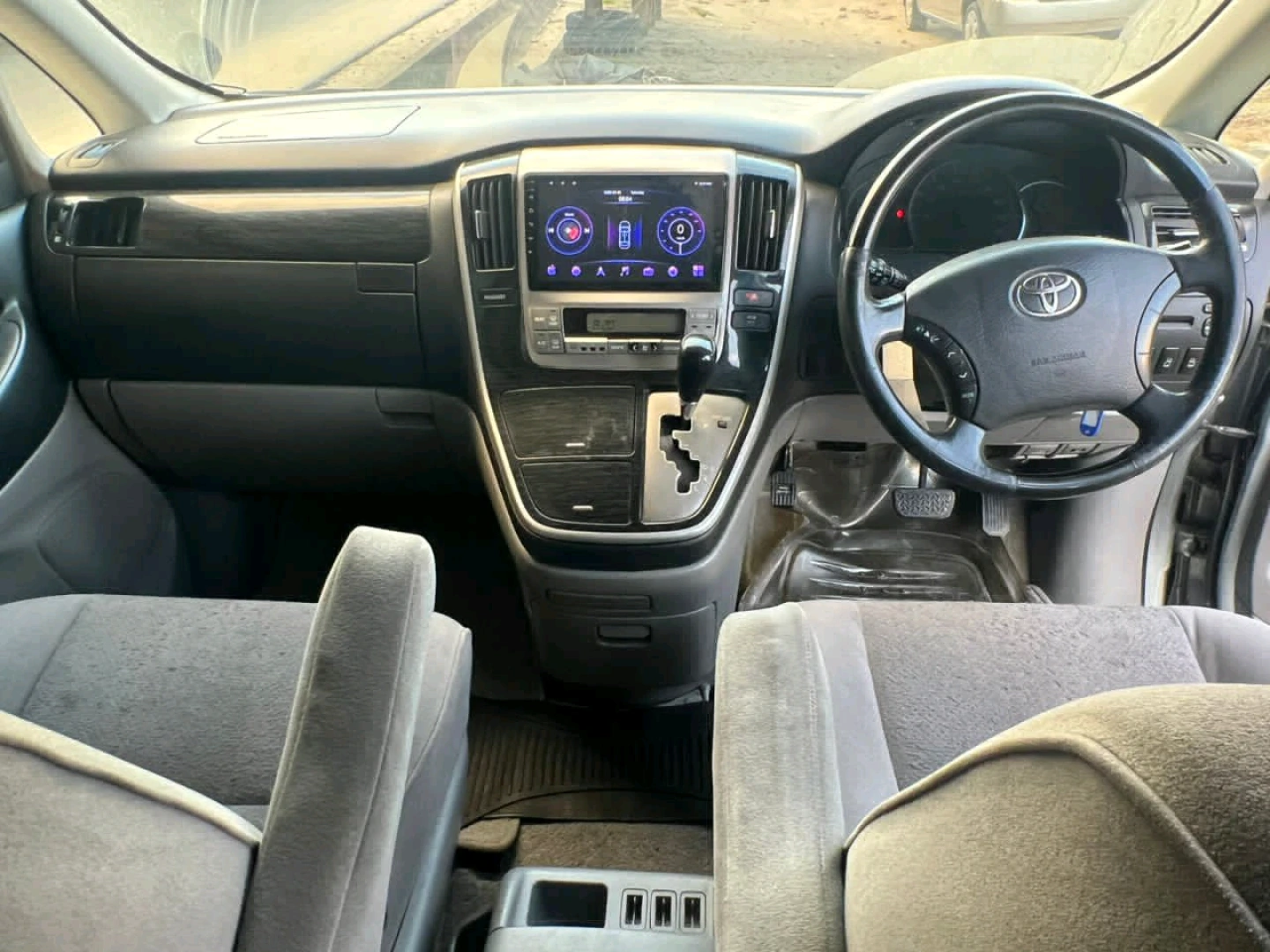 Toyota Alphard DWX 2006 Minivan thumbnail 5