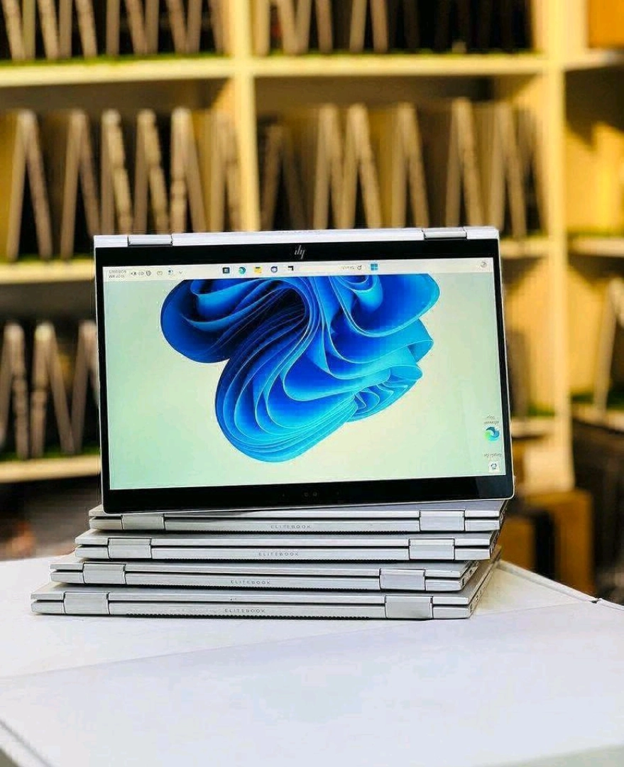HP EliteBook 1030 x360 G3 Core i7 8th Gen thumbnail 2